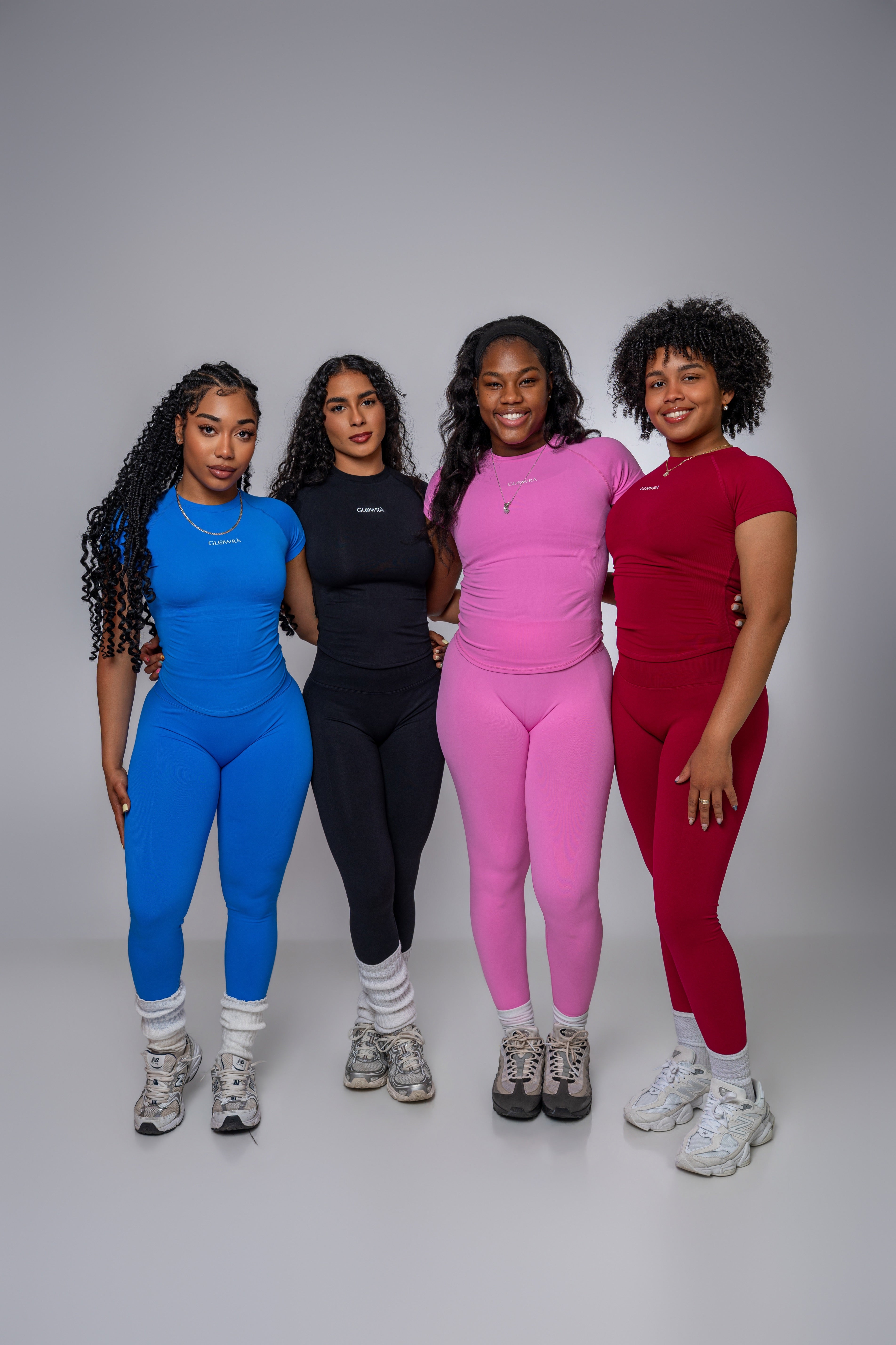 Premium activewear designed to move with you. 

Confidence. Confort. Performance. 

